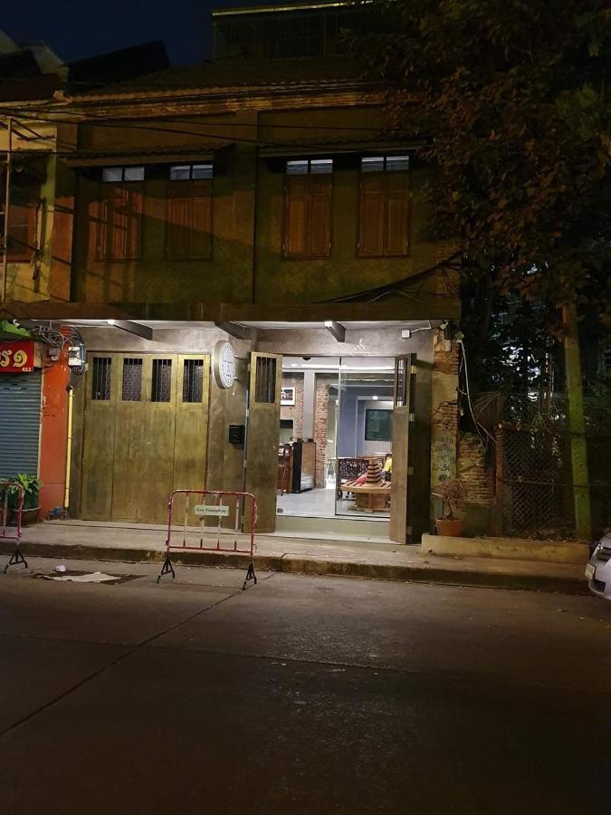 Baan Wualamphong บ้านวัวลำพอง Bangkok Exterior foto